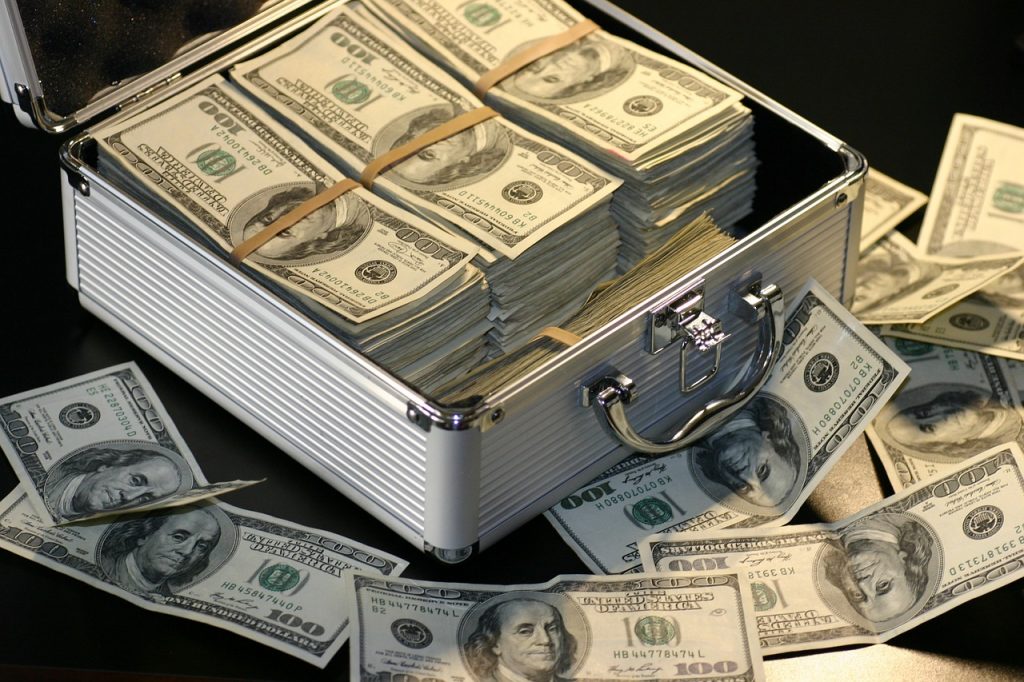 anualmente google gana decenas de miles de millones de dÃ³lares, gracias a adwords
